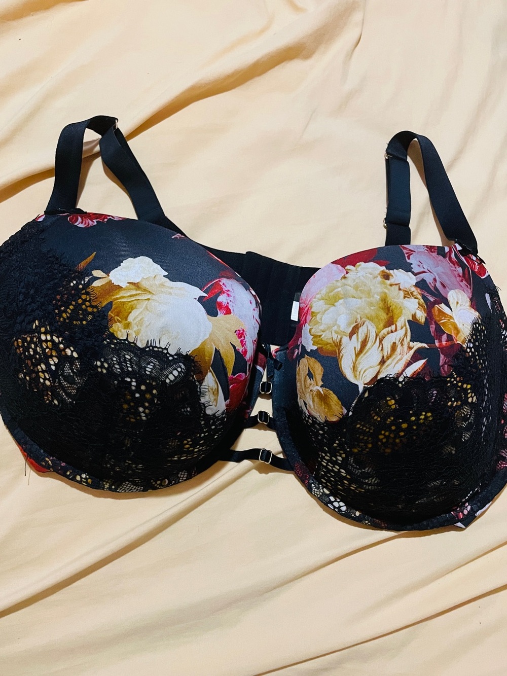 Cacique Floral Lace Push-Up Bra in Black and Yellow Size 44G